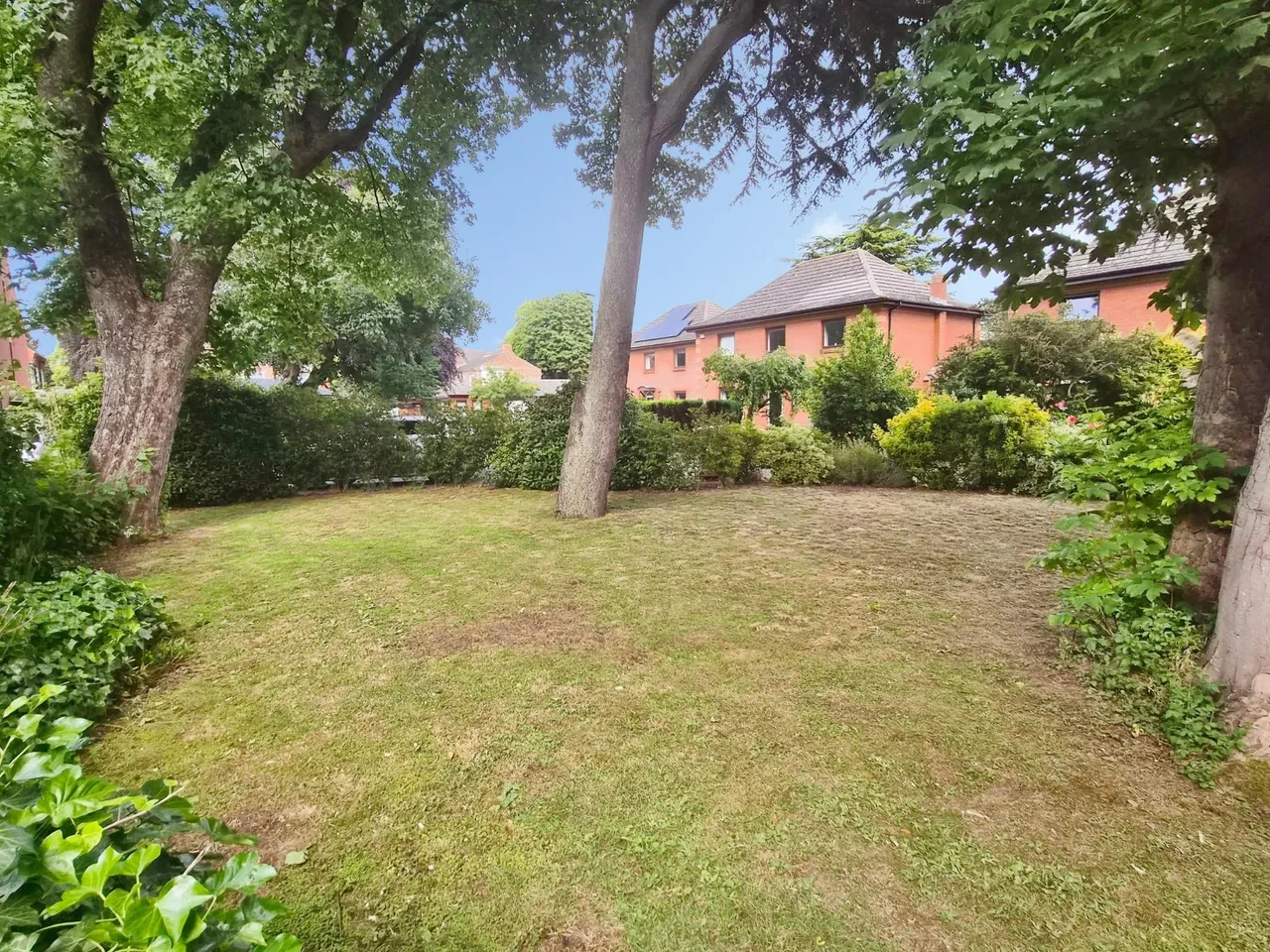 The Spinney, Grimsby, DN34, photo 4