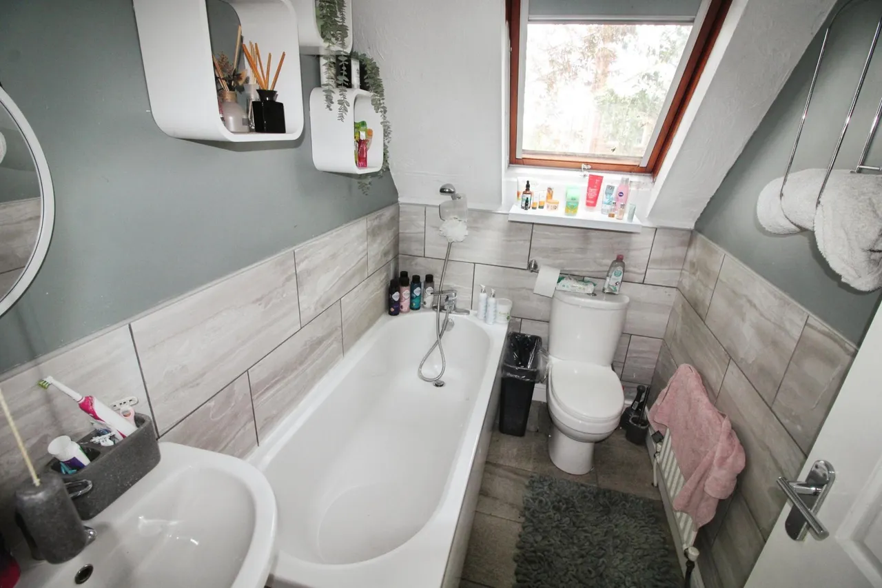 The Spinney, Grimsby, DN34, photo 12