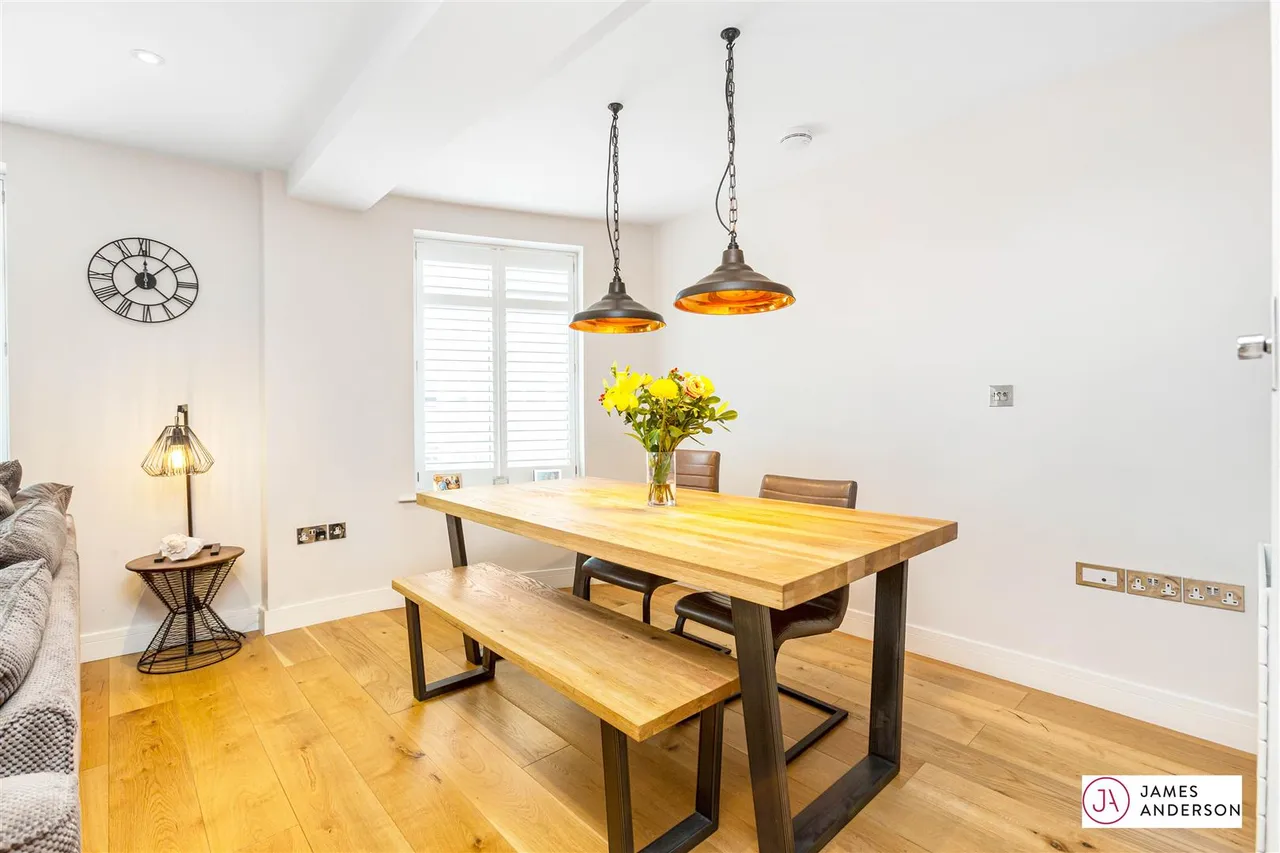 Upper Richmond Road West, East Sheen, SW14, photo 2