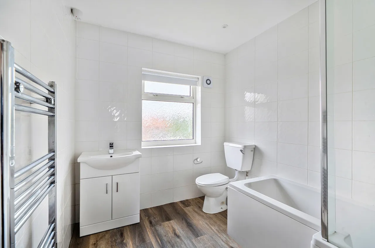 St. Margarets Close, Cottingham, HU16, photo 9