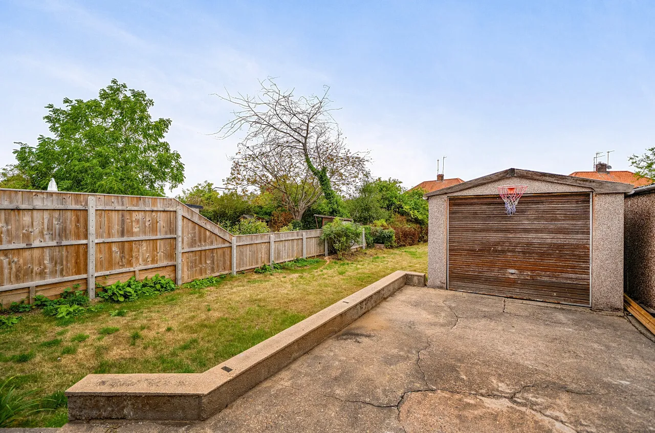 St. Margarets Close, Cottingham, HU16, photo 12