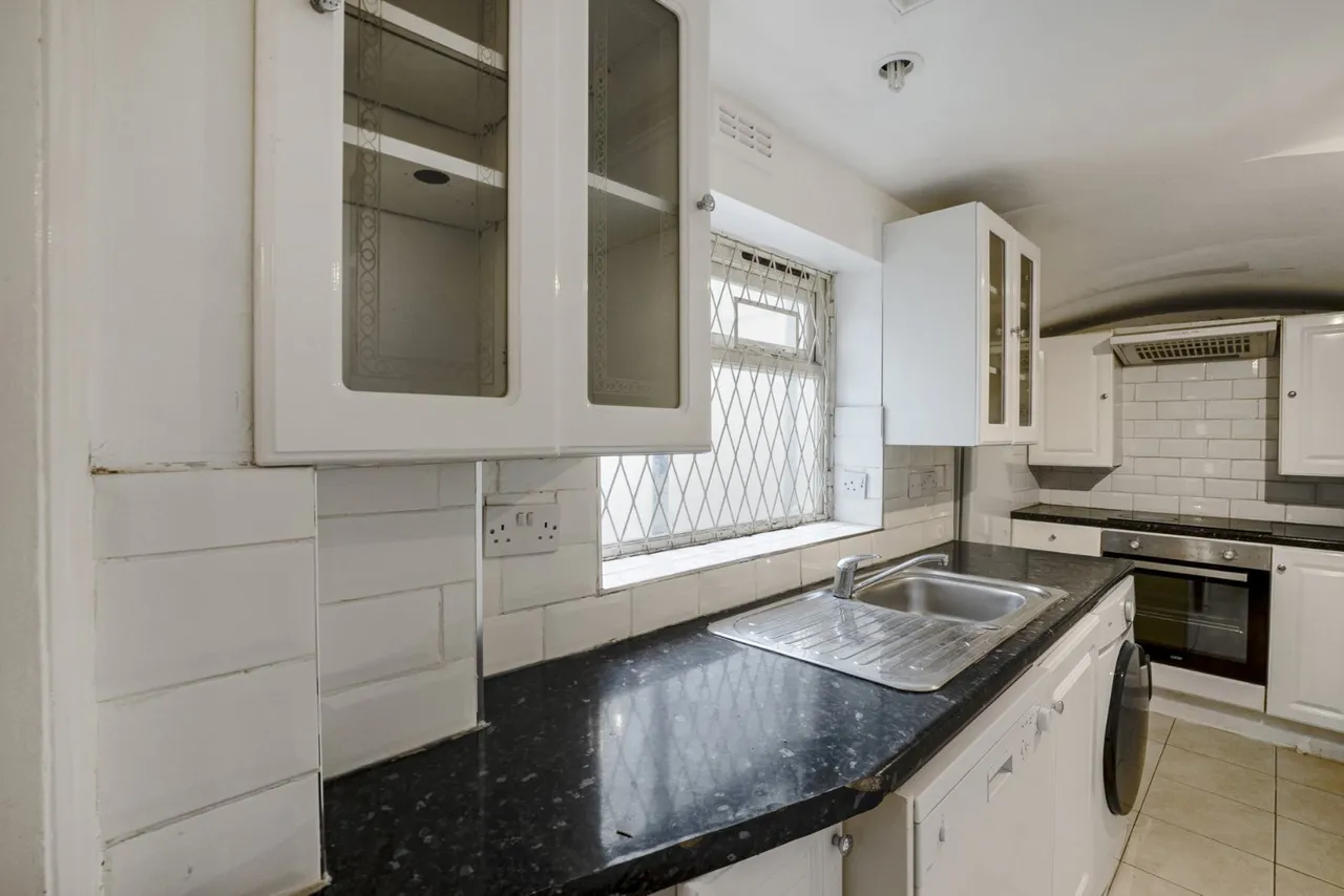 Castletown Road, West Kensington, W14, photo 2