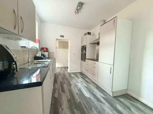 Walthall Street, CW2, photo 8