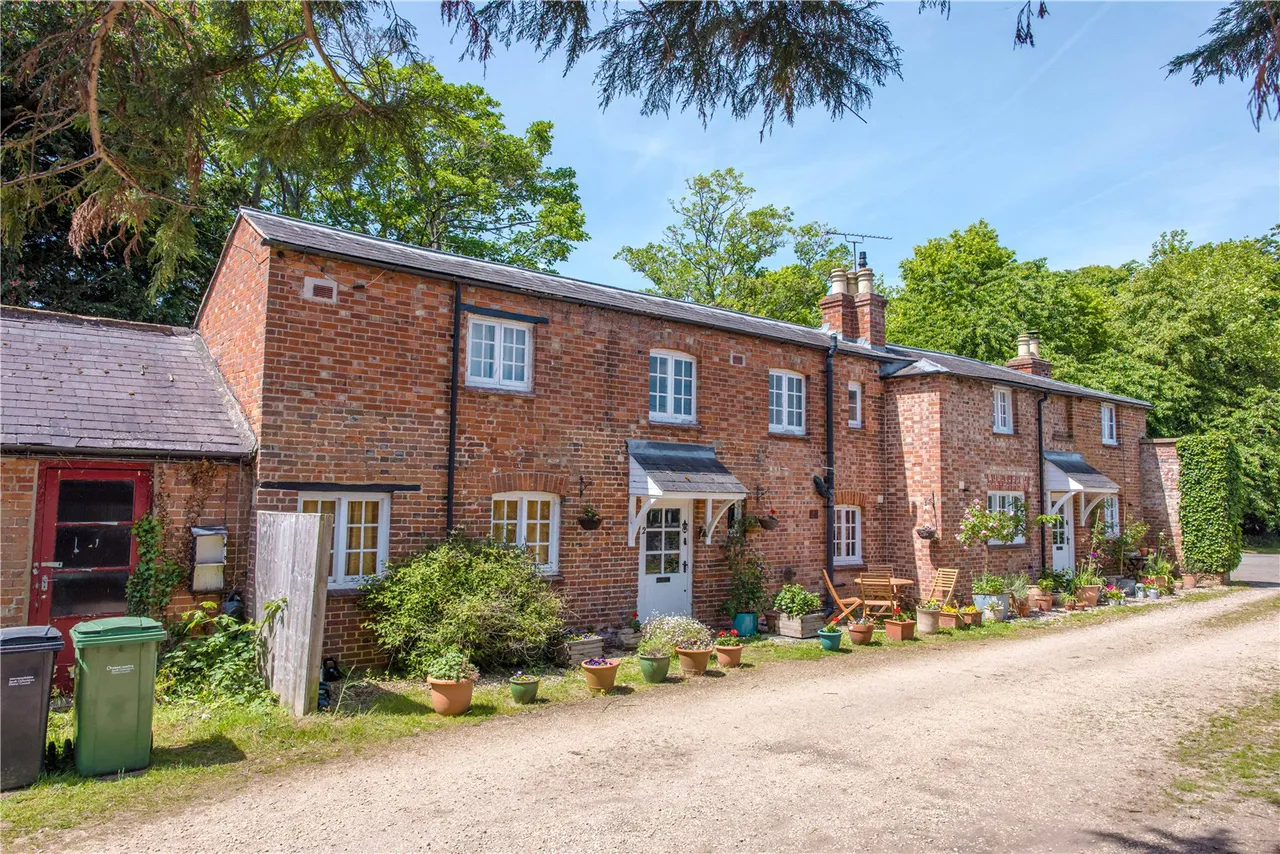 Nuneham Courtenay, OX44, photo 16