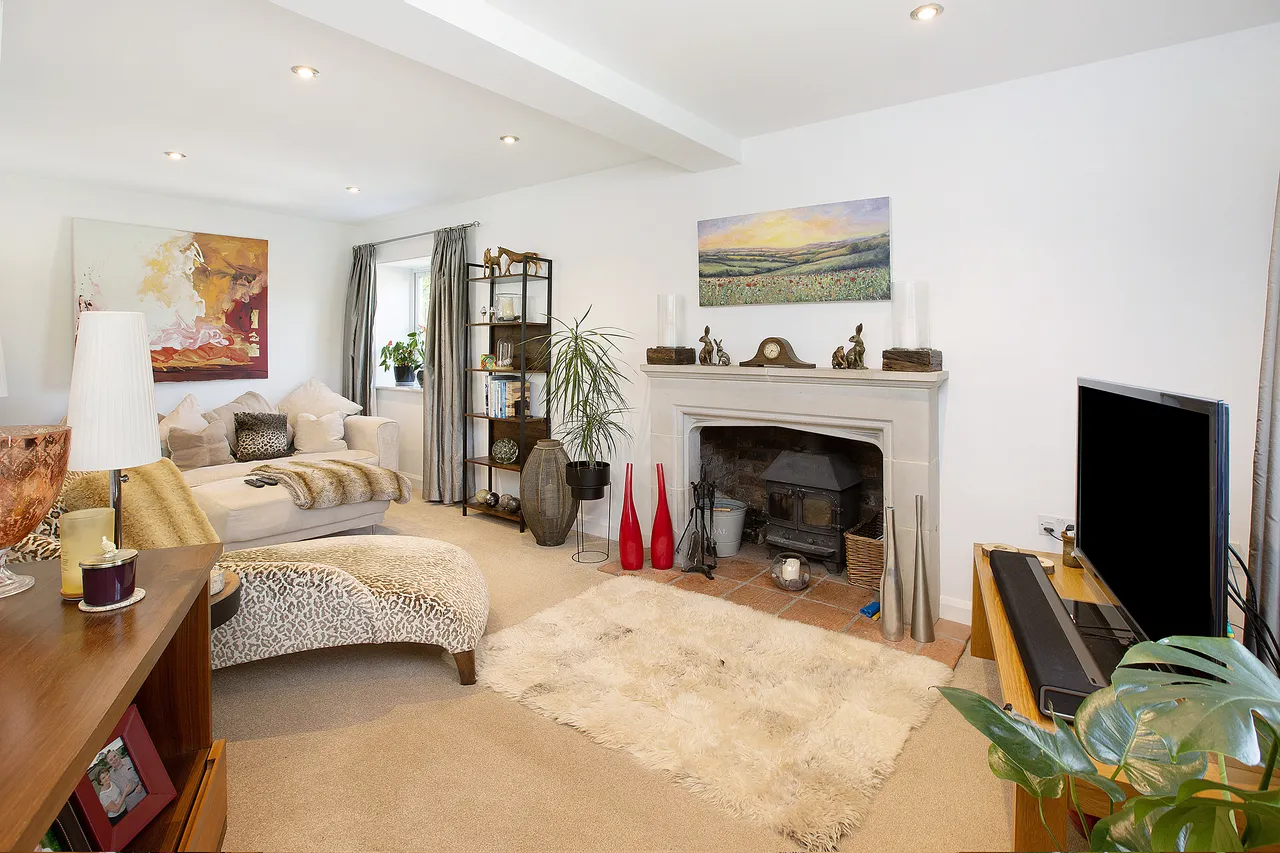 Five-Bedroom Character Residence in Exclusive Gated Development, EX7, photo 4
