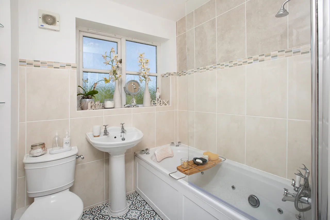 Five-Bedroom Character Residence in Exclusive Gated Development, EX7, photo 8