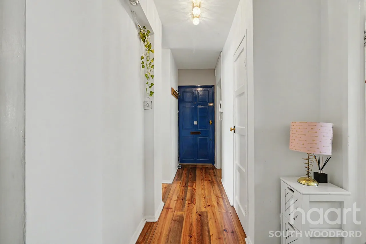 Althorne Gardens, London, E18, photo 7
