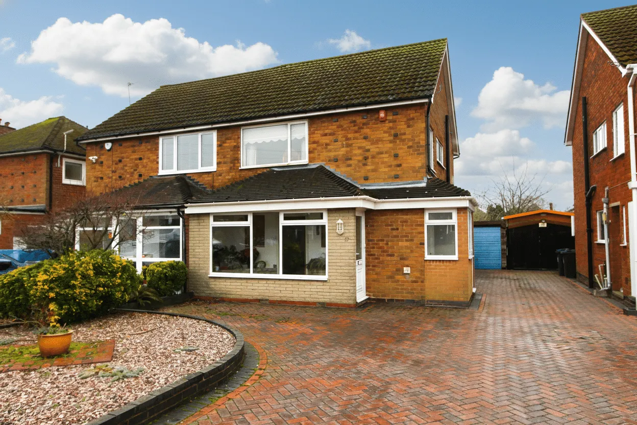 3 bed house for sale — Grange Lane, Sutton Coldfield, Sutton Coldfield, B75 5JX