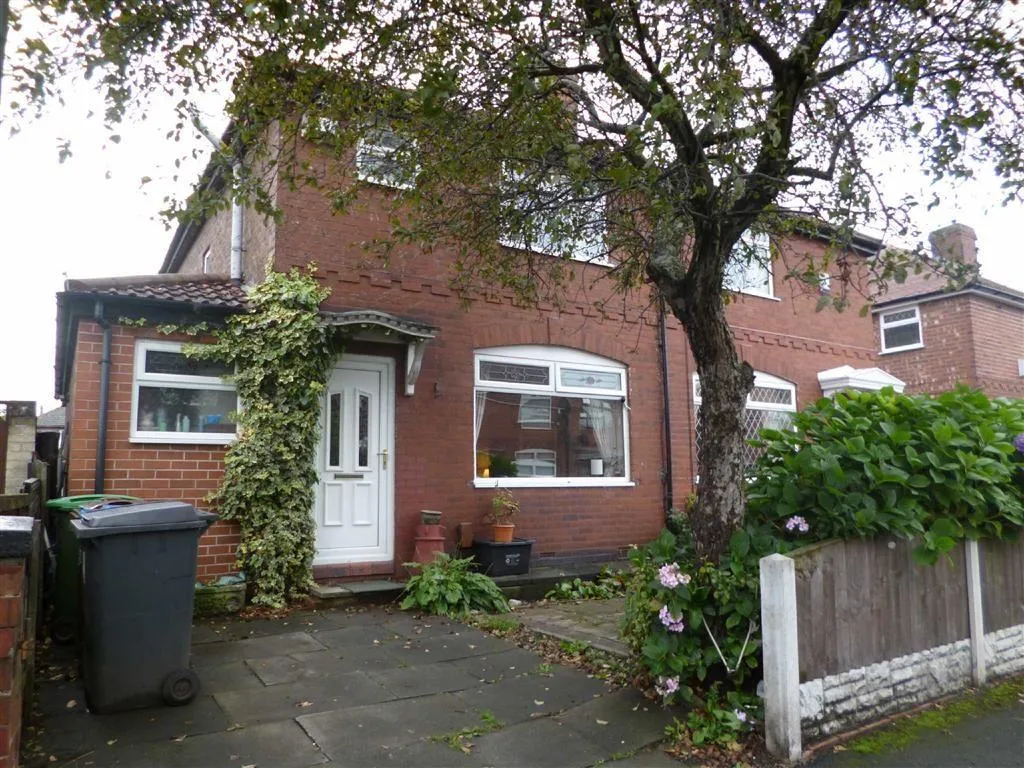 3 bed house to rent, Williams Crescent, Chadderton, OL9
