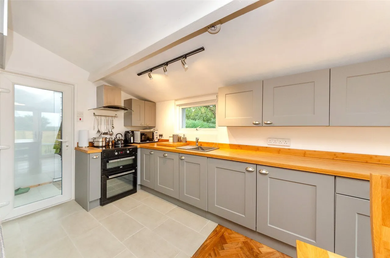 Criccieth, LL52, photo 15