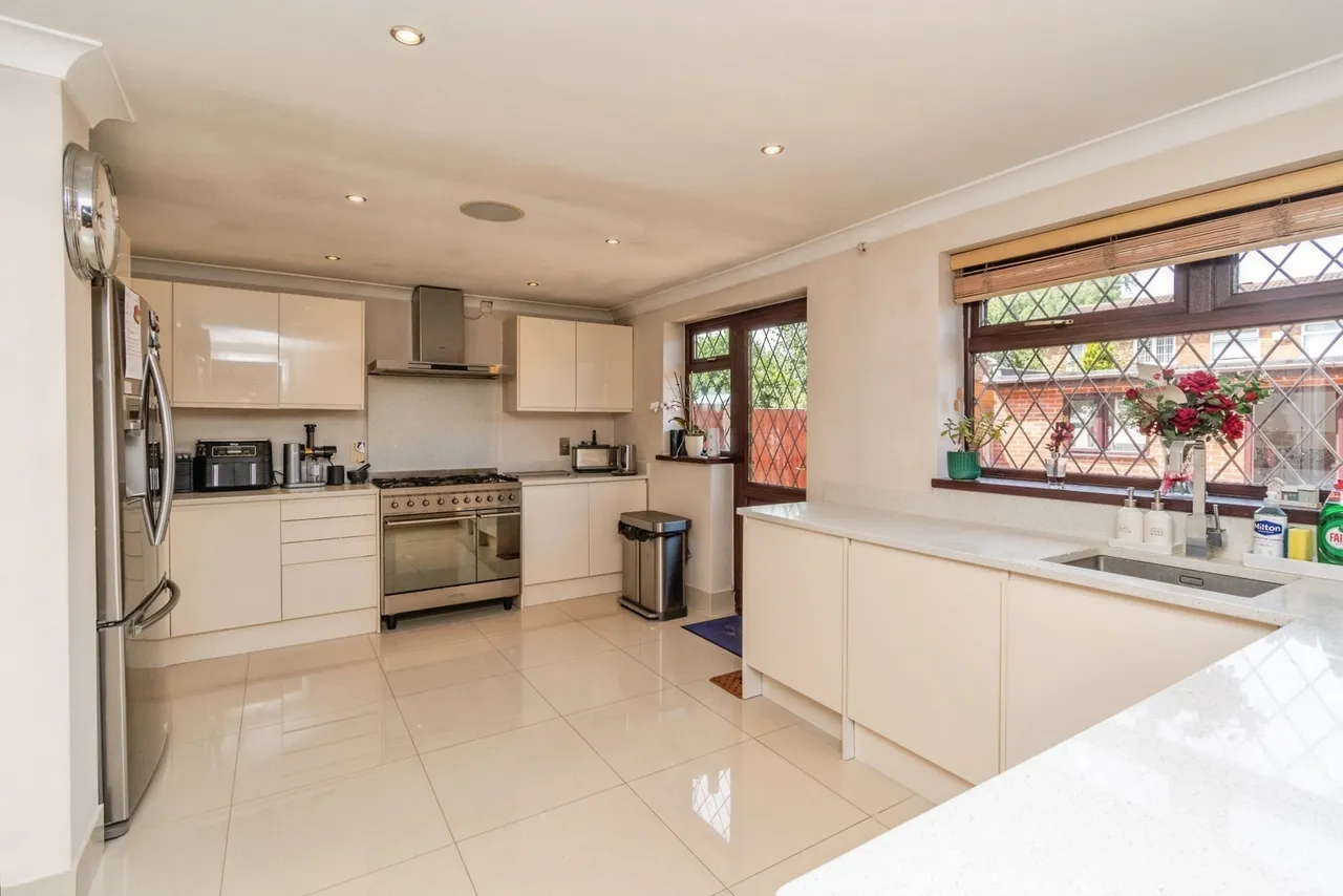 Highmoor Close, Willenhall, WV12, photo 4