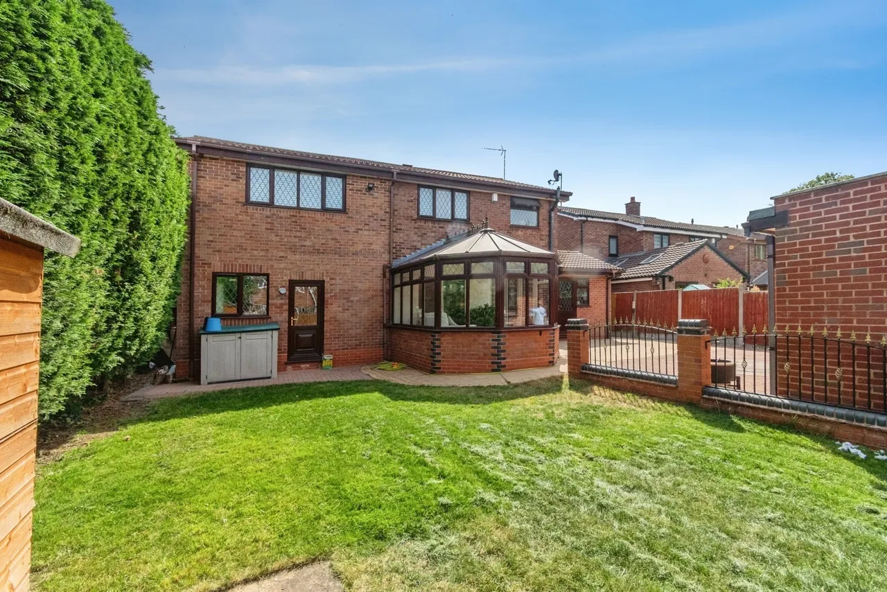Highmoor Close, Willenhall, WV12, photo 18