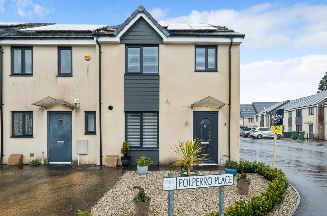 3 bed property for sale — Polperro Place, Plymouth, Devon, PL2