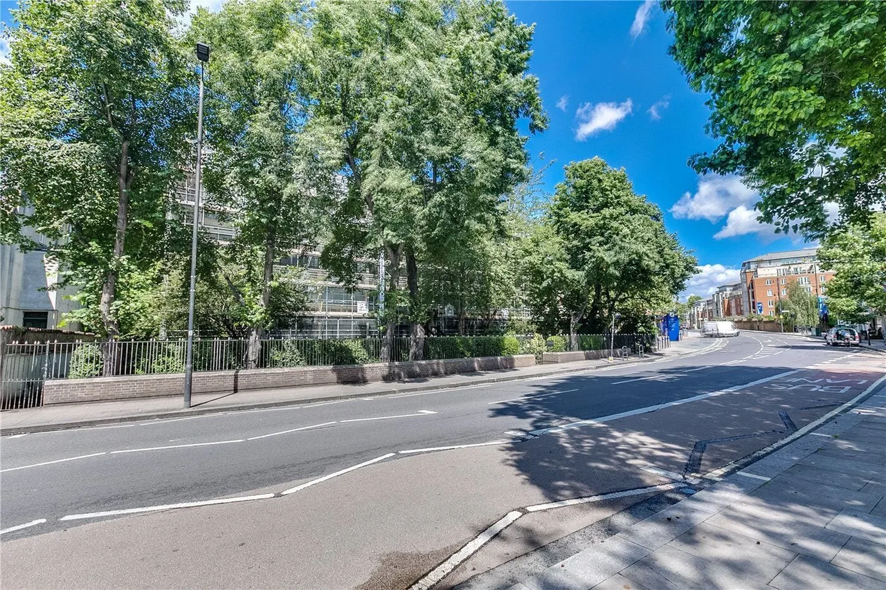 Fulham Road, London, SW6, photo 8