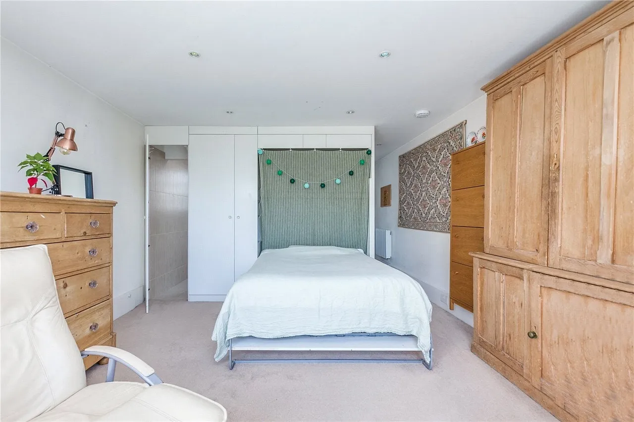 Fulham Road, London, SW6, photo 4