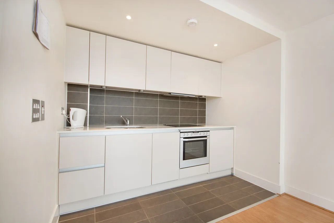 214 Empire Square West, London, photo 3