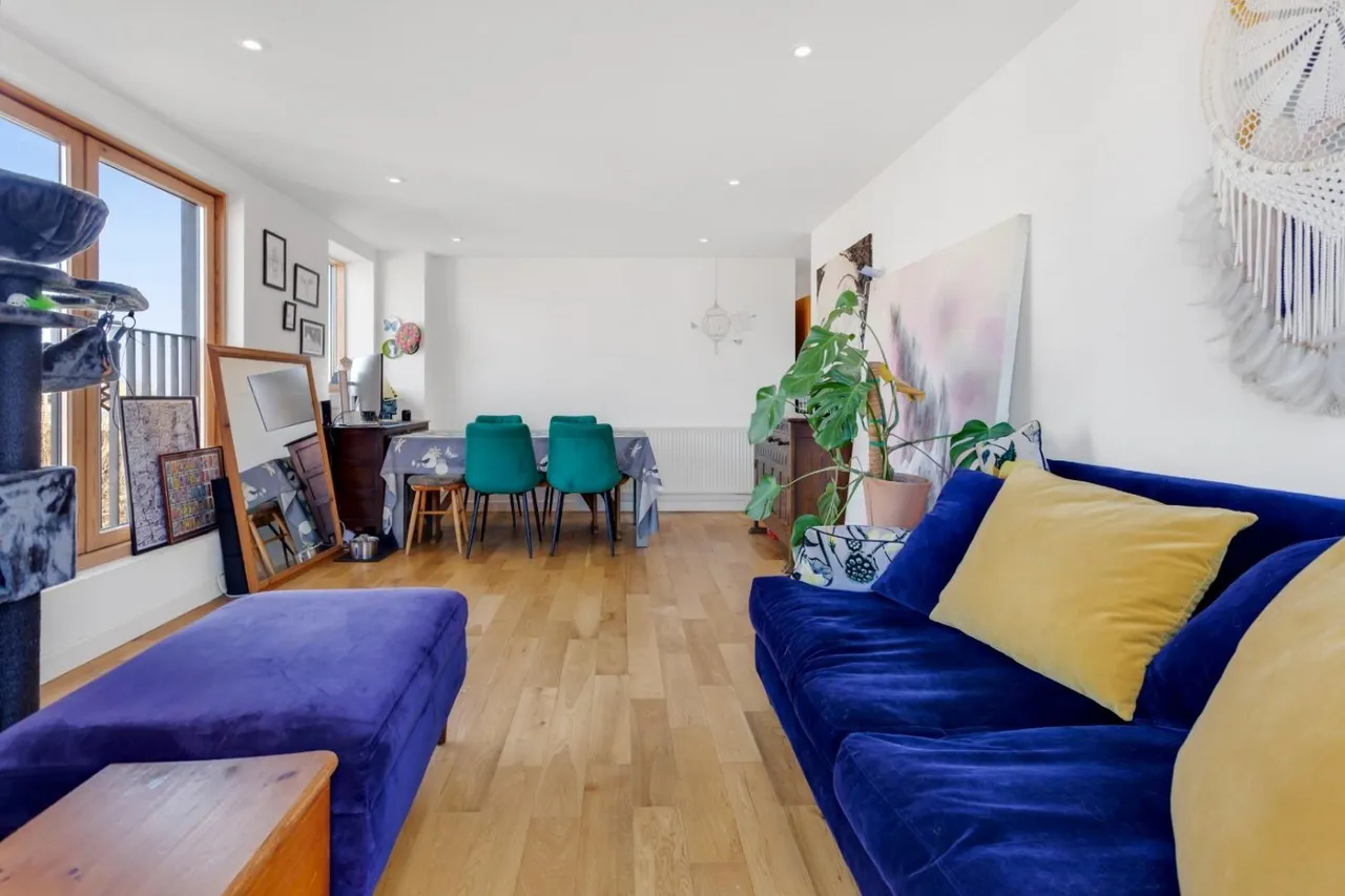 2 bed flat for sale — Barretts Grove, London, N16