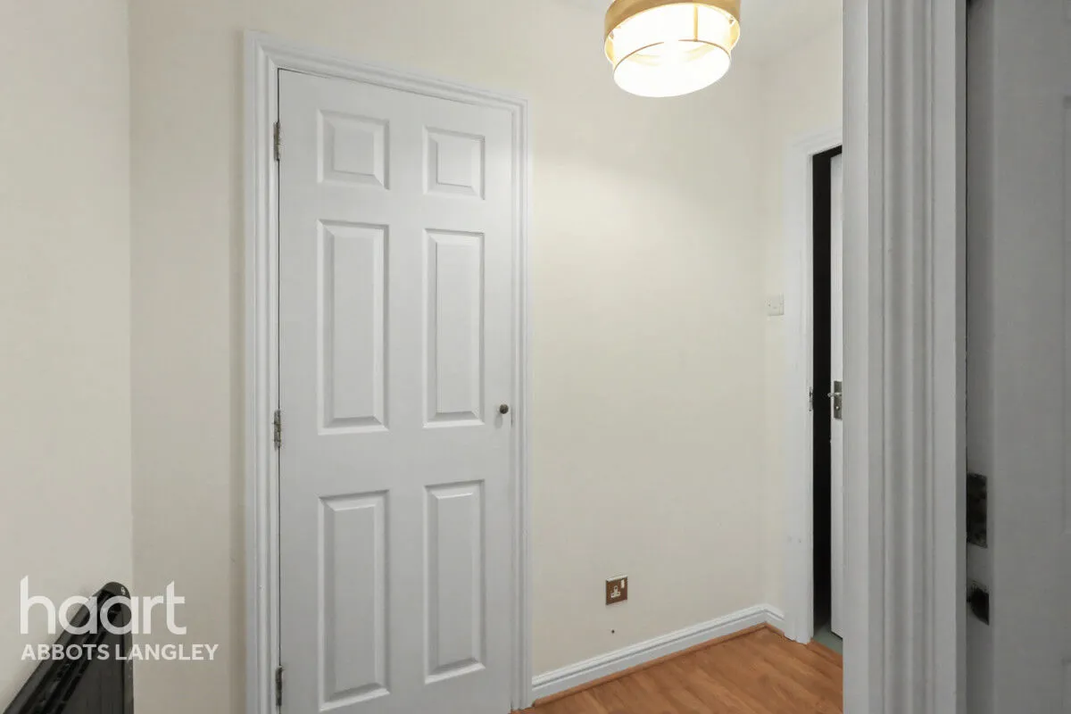 Rochester Drive, Watford, WD25, photo 9