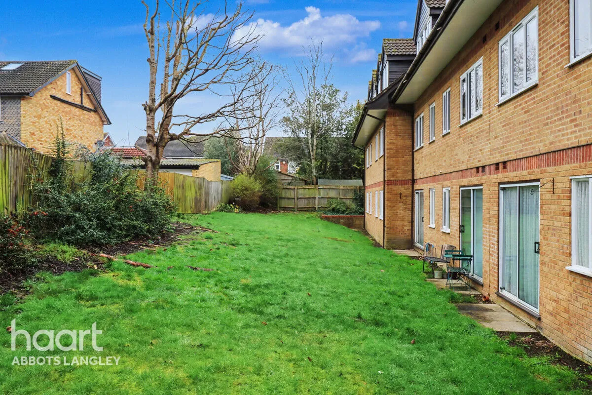 Rochester Drive, Watford, WD25, photo 14