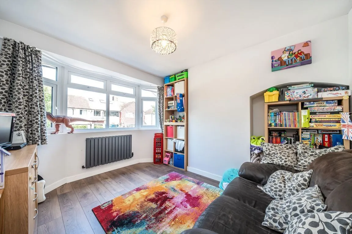 Fulwell Park Avenue, TW2, photo 7