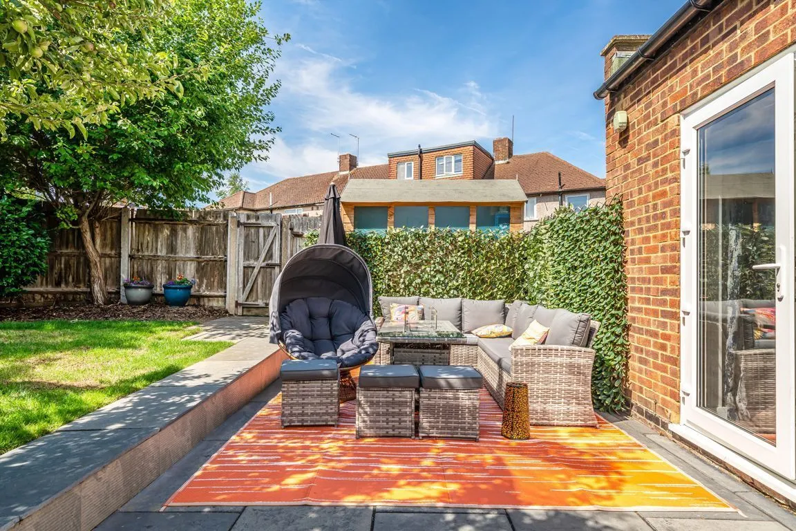 Fulwell Park Avenue, TW2, photo 9