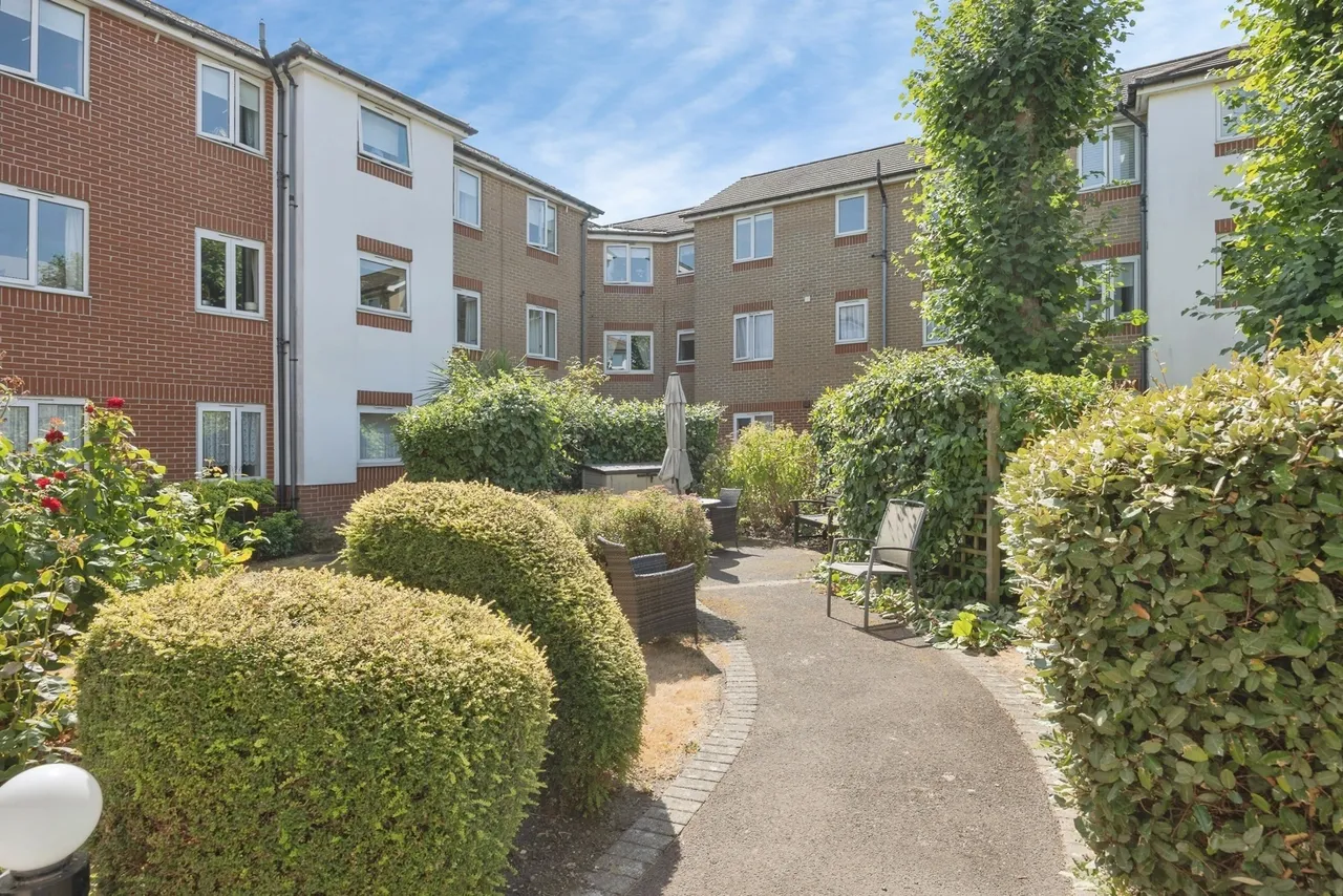 1 bed flat for sale, Oakleigh Close, Swanley, BR8