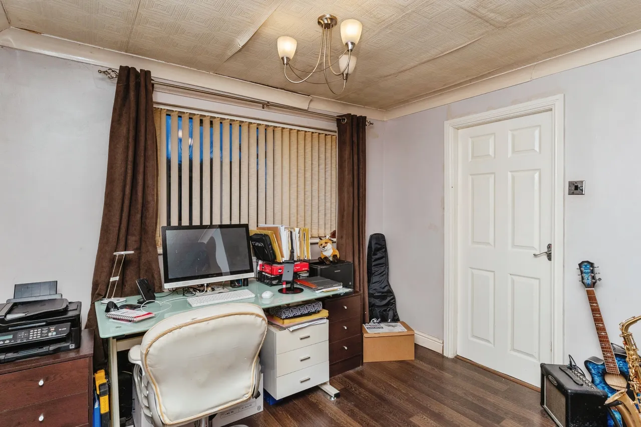 Llys, Denbigh, LL16, photo 5