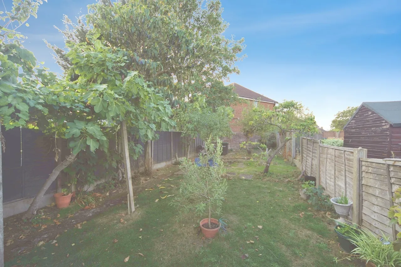 Devonia Gardens, London, N18, photo 20