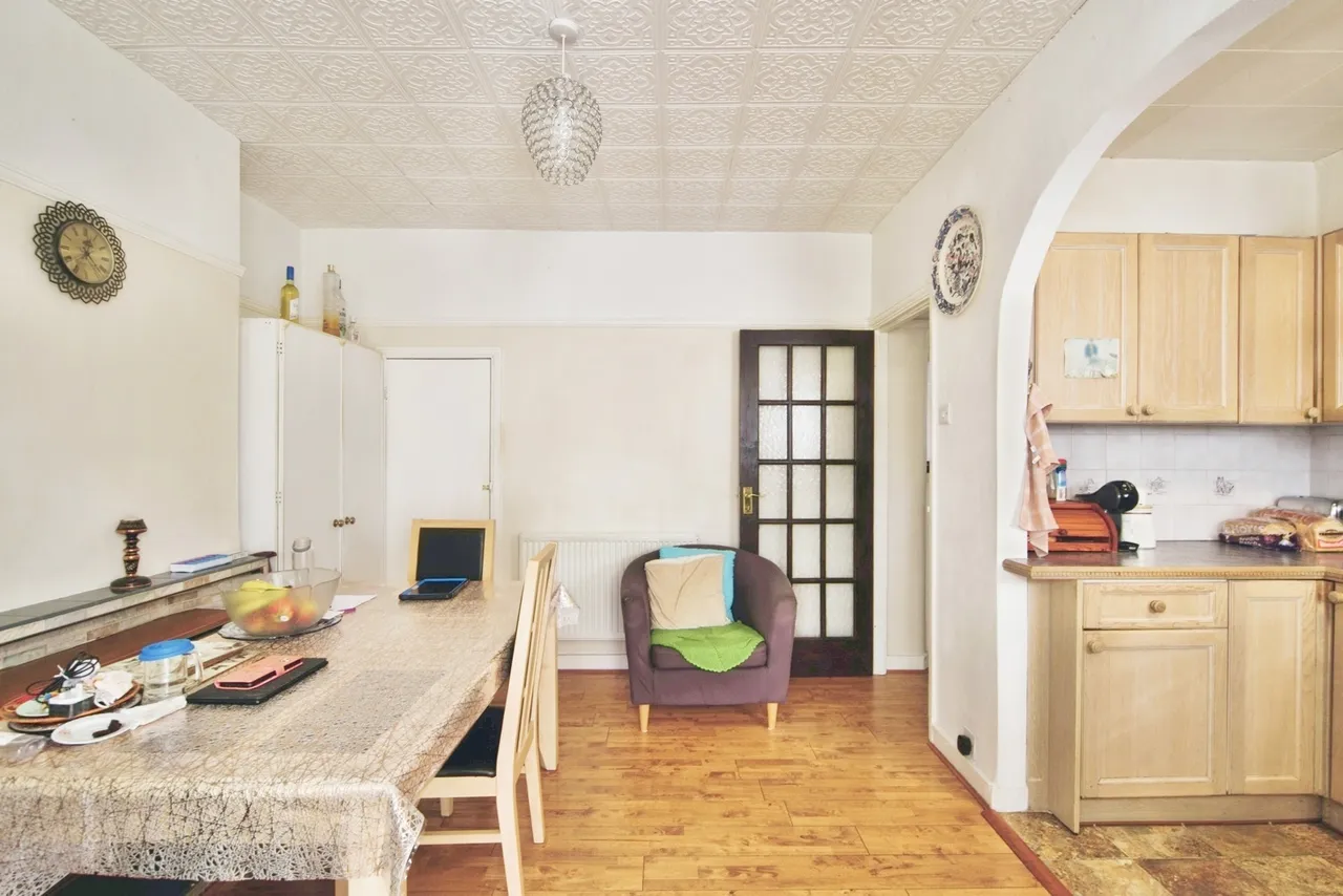 Devonia Gardens, London, N18, photo 10