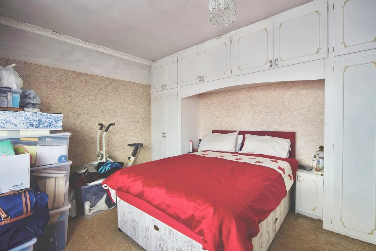 Devonia Gardens, London, N18, photo 30