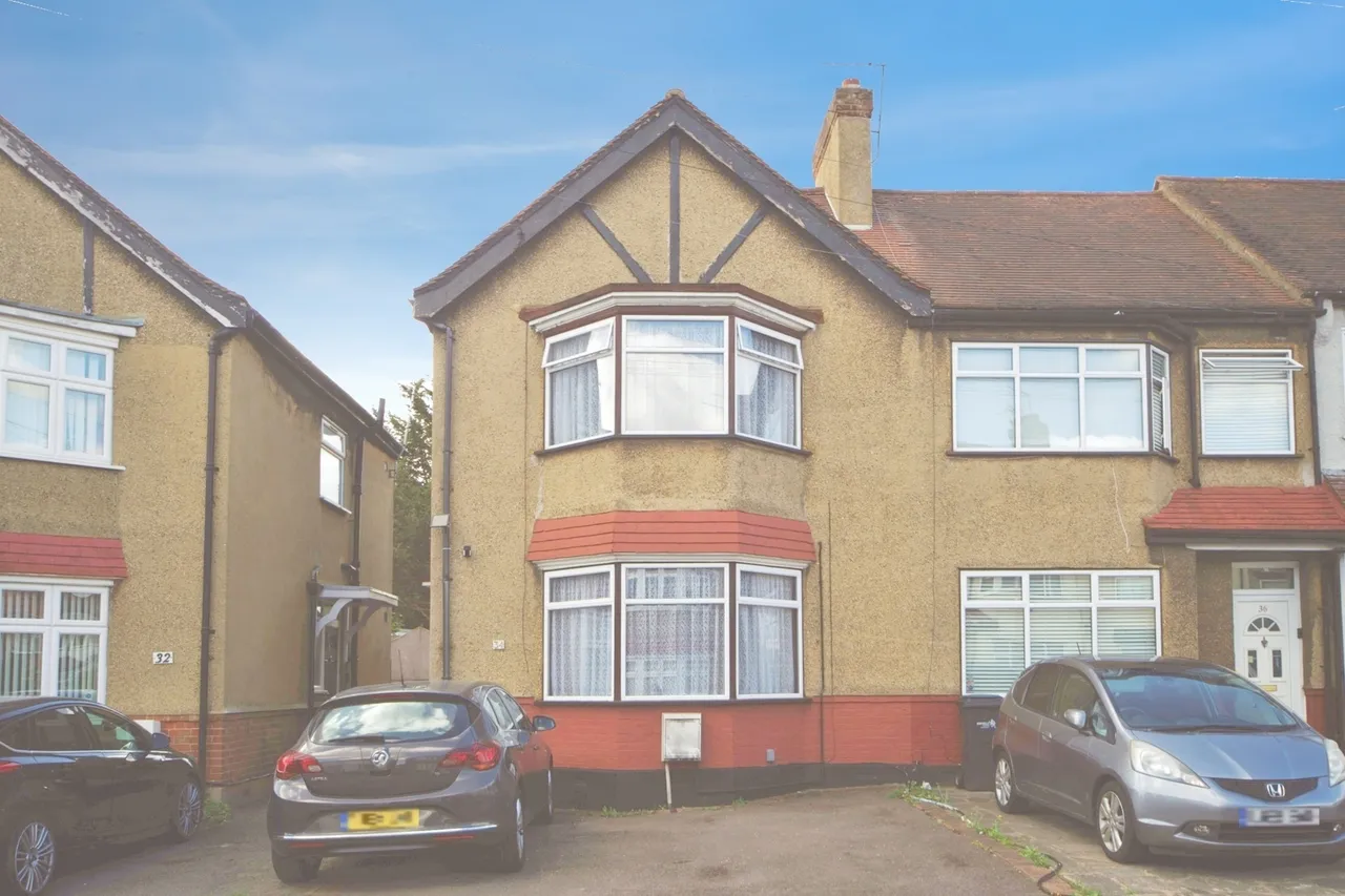 Devonia Gardens, London, N18, photo 15