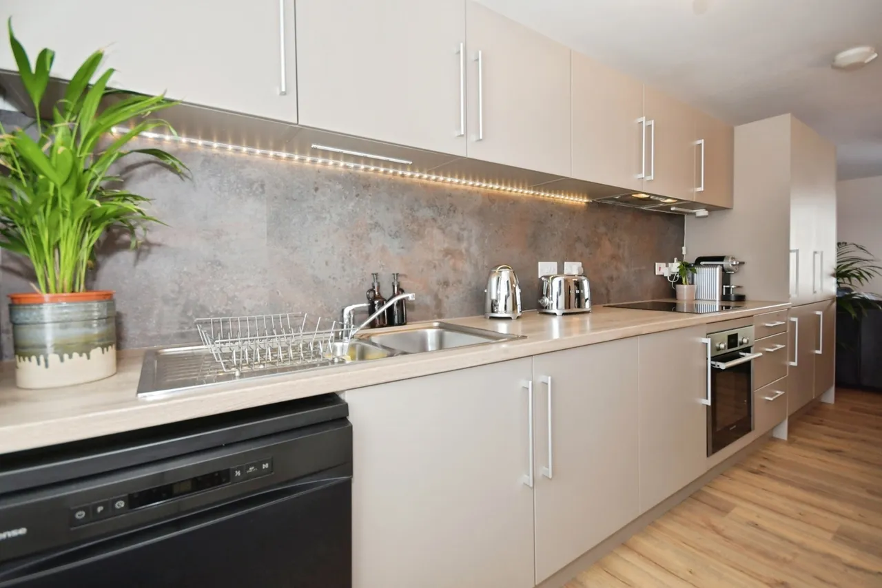 Magpie Way, CHESTERFIELD, Derbyshire, S41, photo 5