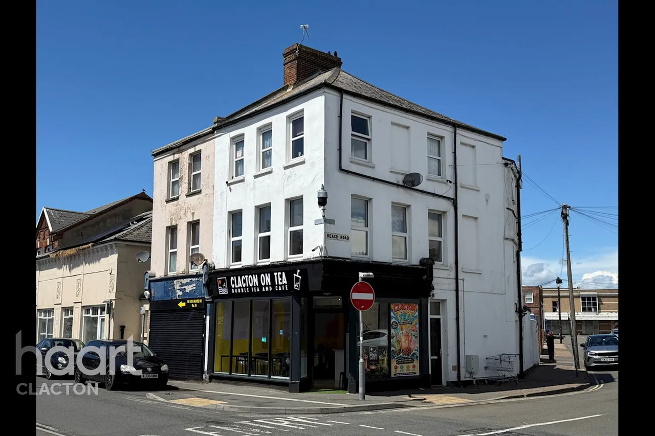 2 bed flat for sale, Rosemary Road, Clacton-On-Sea, CO15