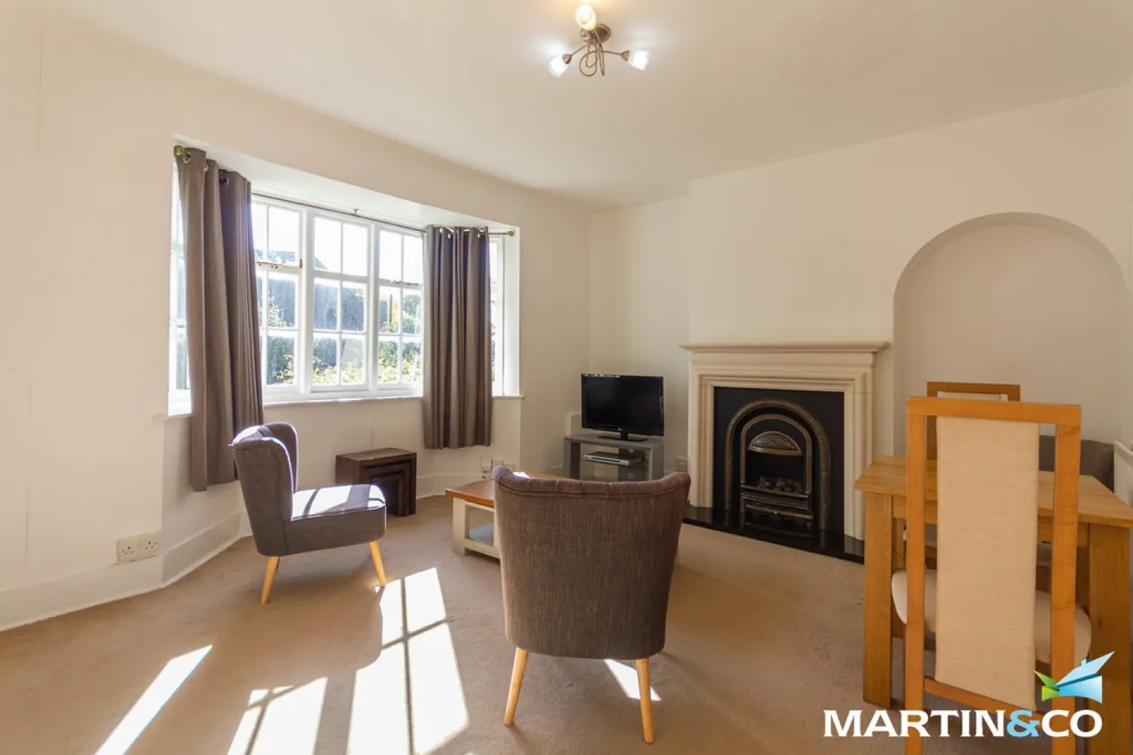 The Circle, Harborne, B17, photo 3