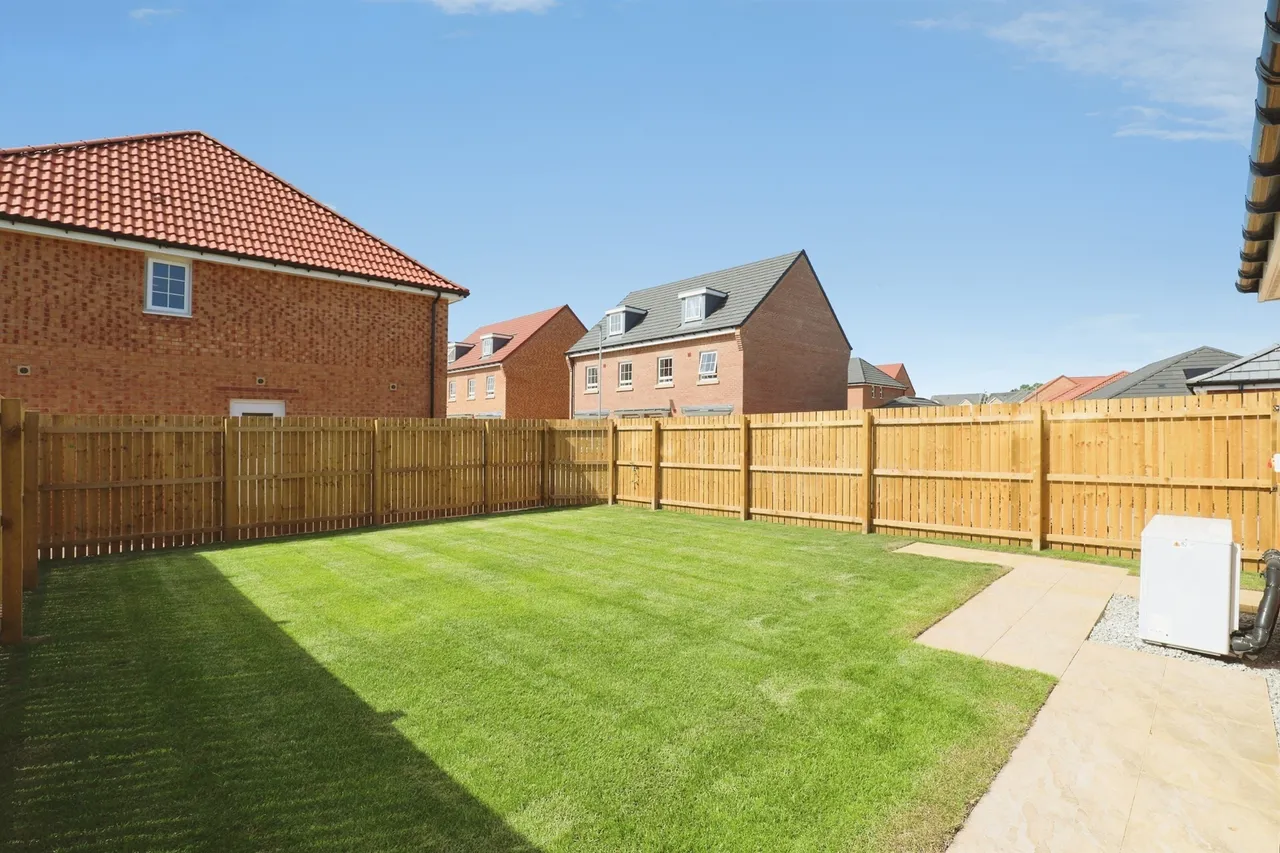 Cordwainer Croft, Pocklington, YO42, photo 4