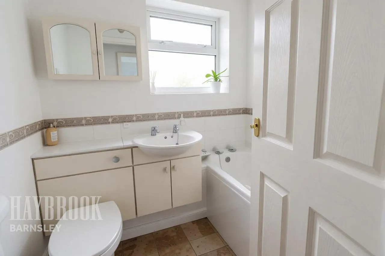 Longley Street, Barugh Green, photo 13
