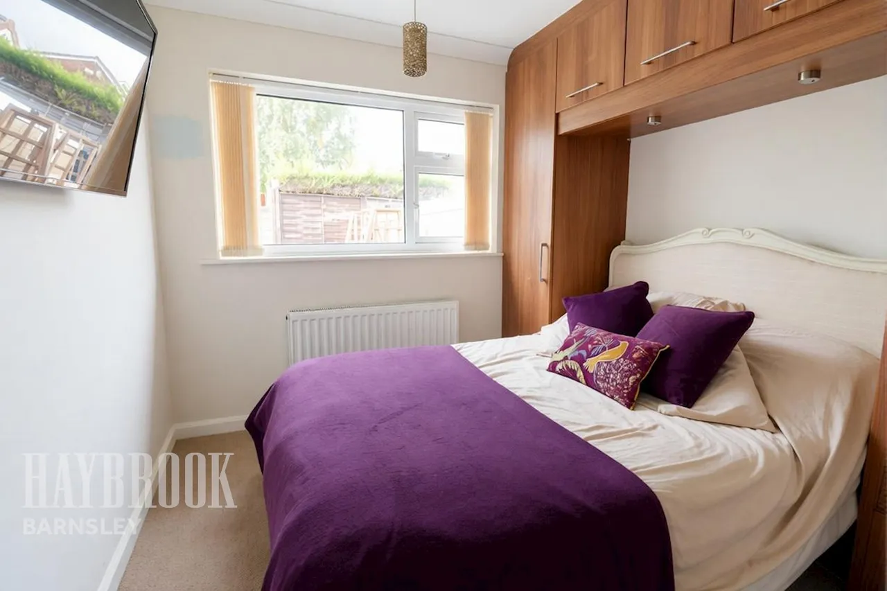 Longley Street, Barugh Green, photo 12