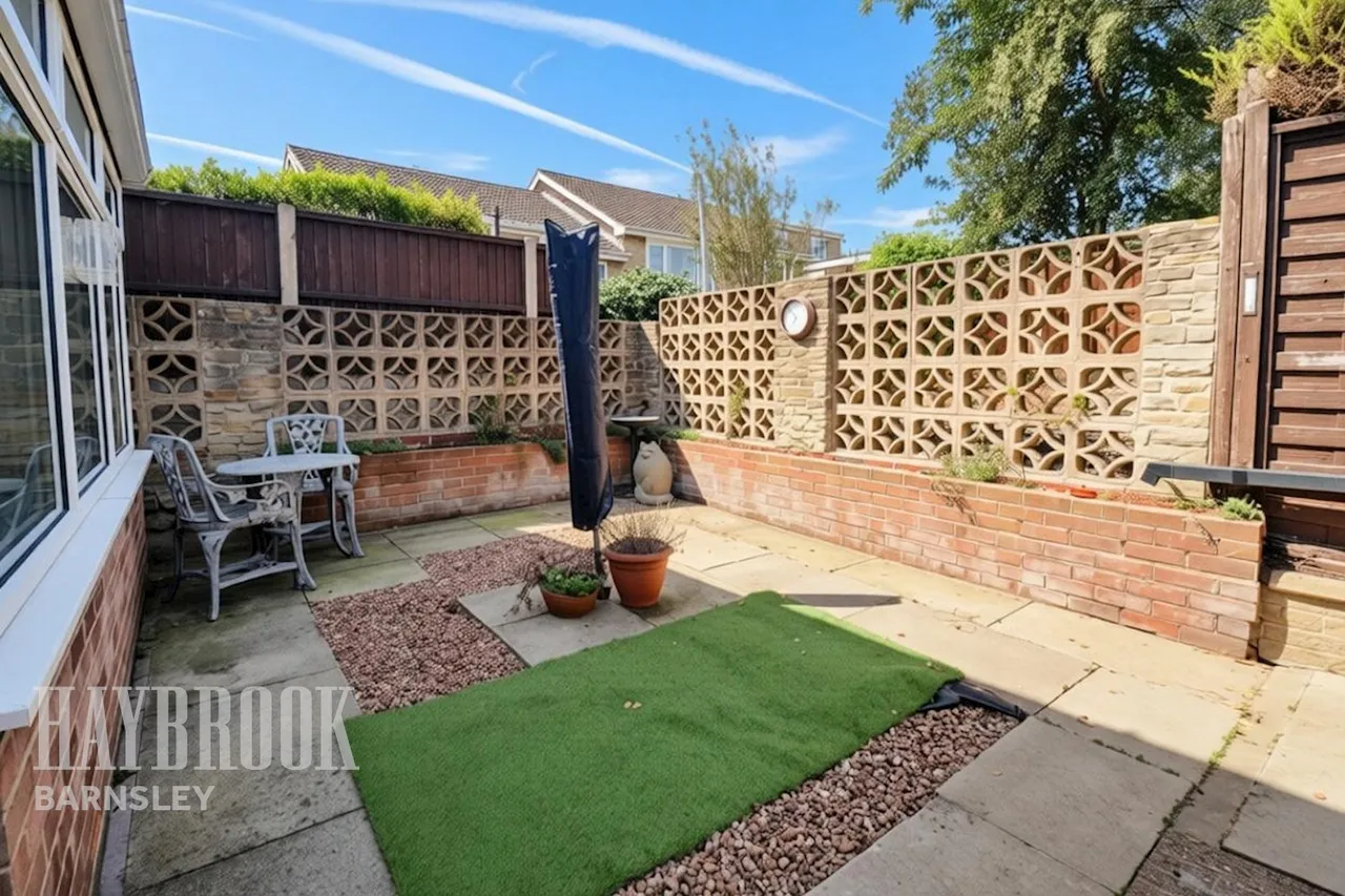 Longley Street, Barugh Green, photo 19