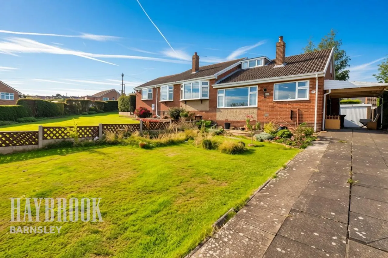 3 bed house for sale, Longley Street, Barugh Green