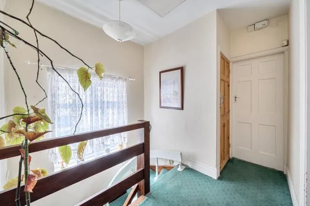 Page Street, London, NW7, photo 15