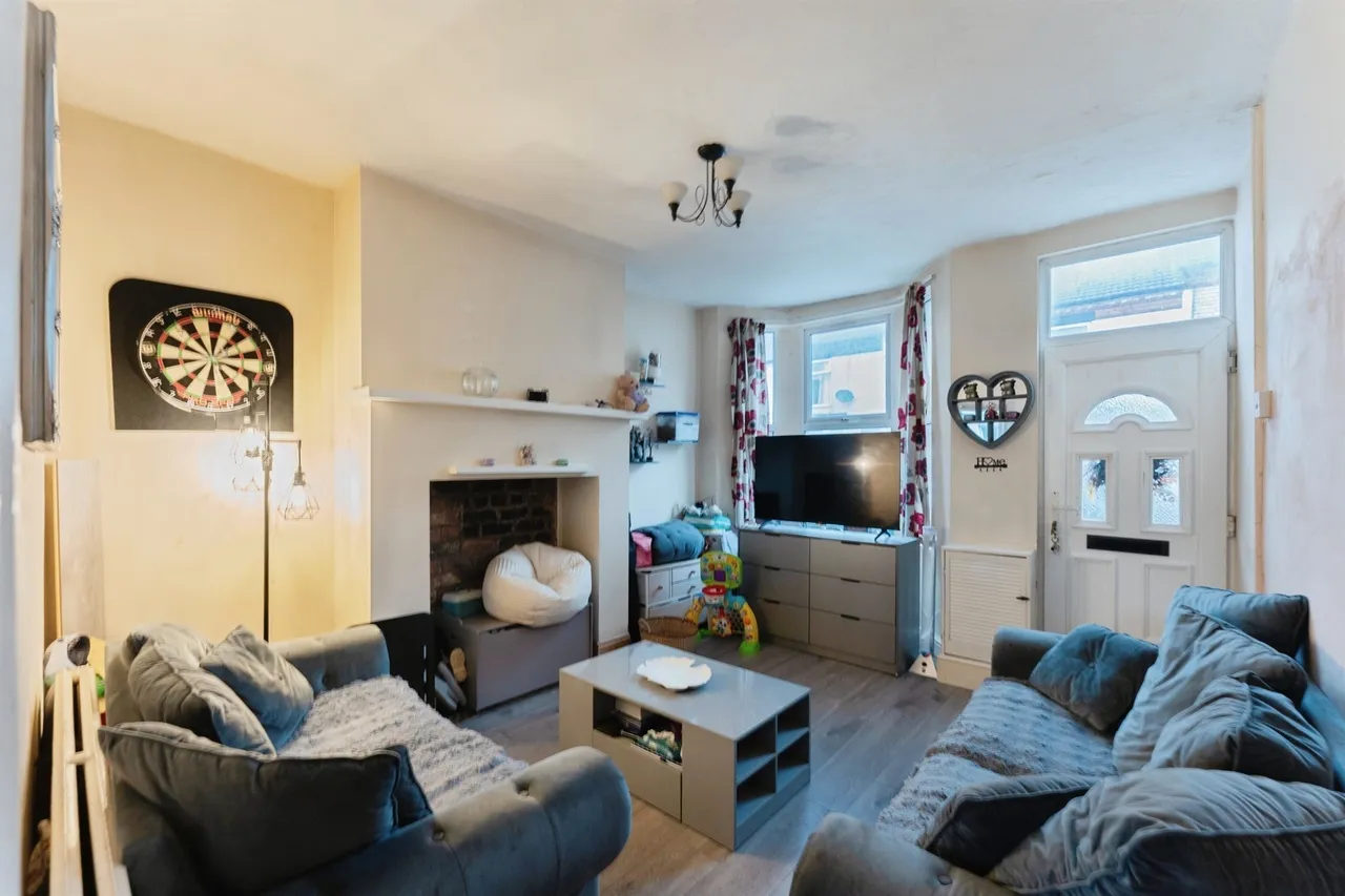 2 bed house for sale — Harrowby Road, Birkenhead