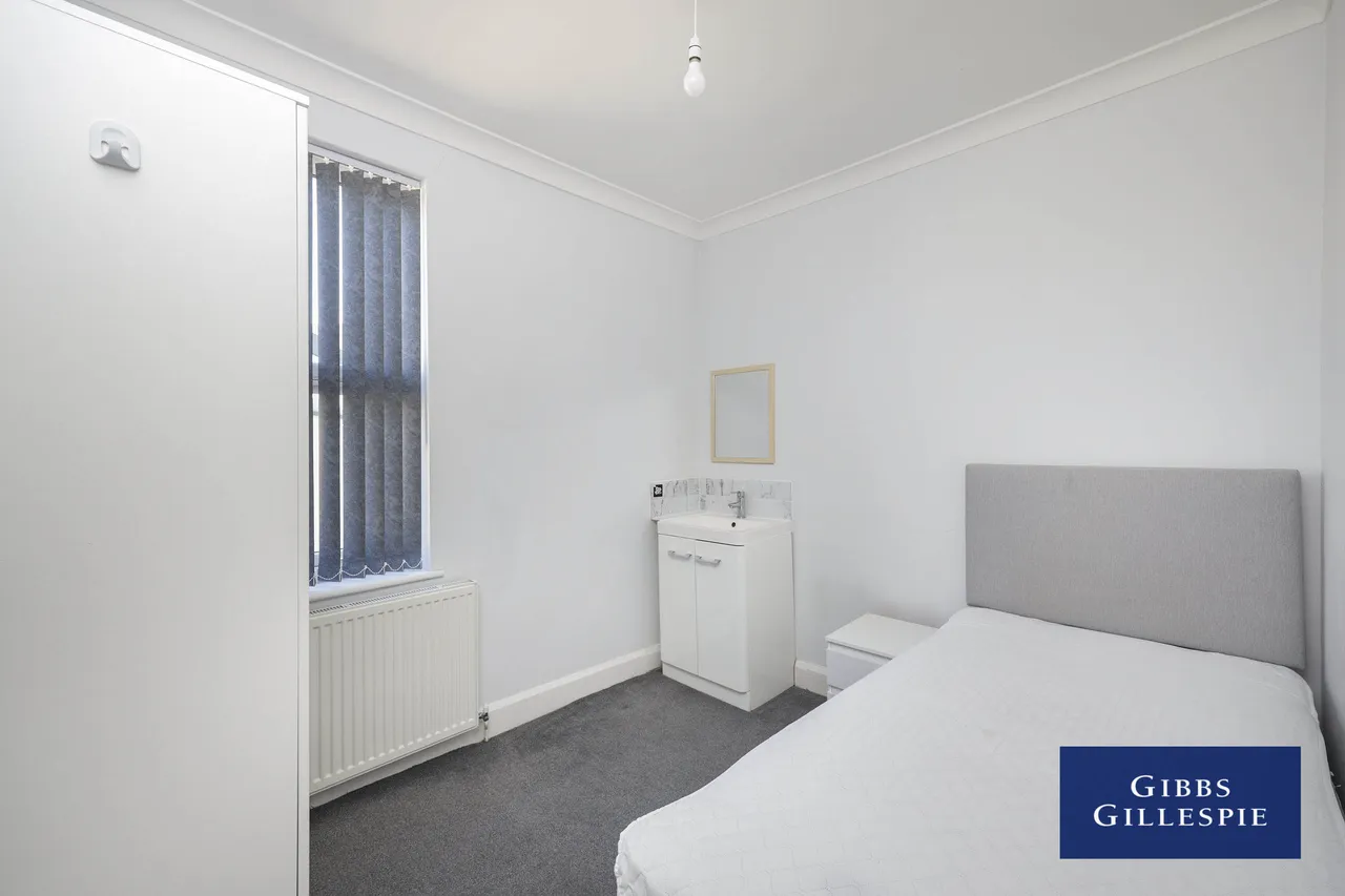Cowley Road, Uxbridge Fees Apply, UB8, photo 5