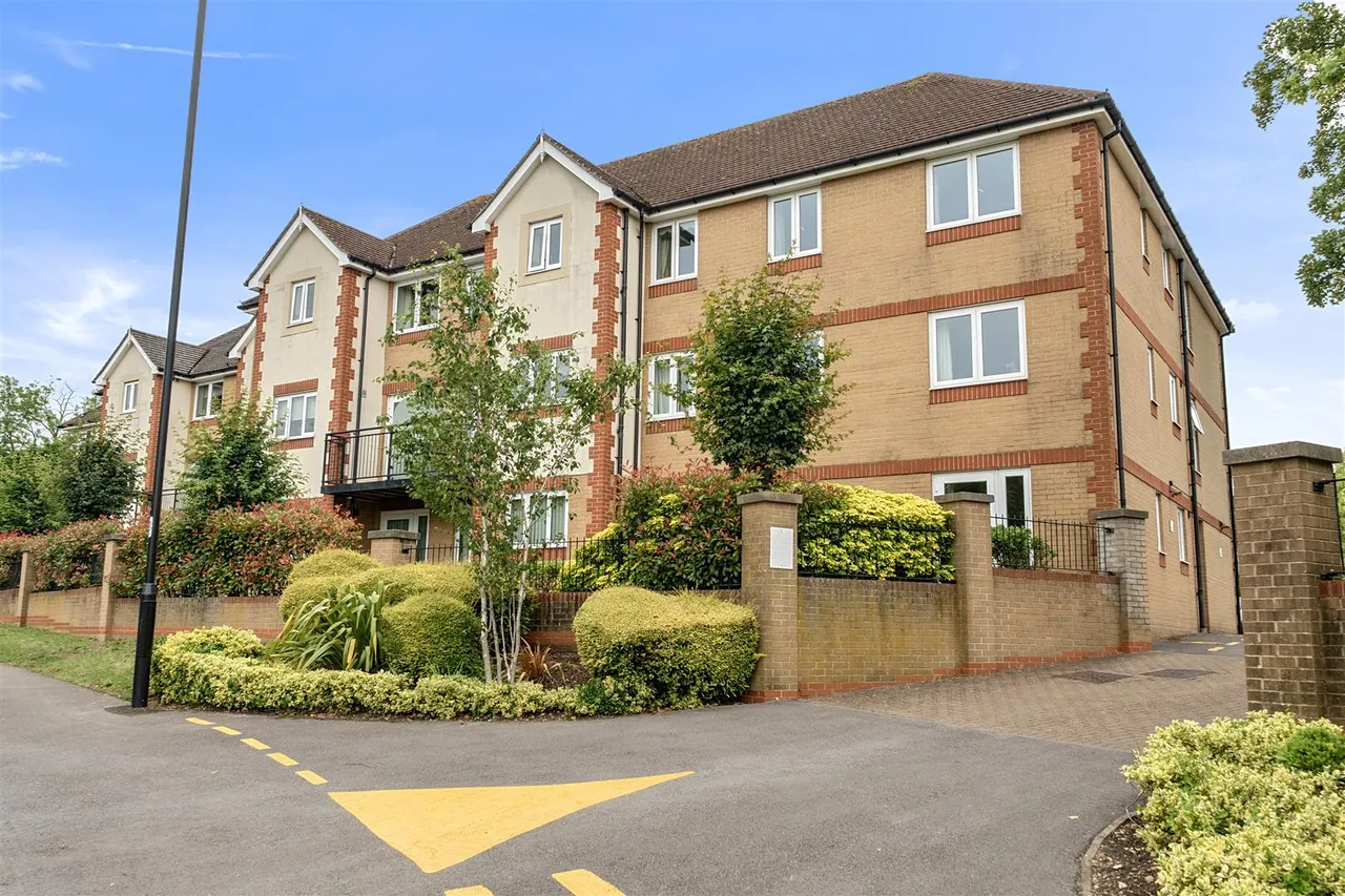1 bed flat for sale, West End Road, Bitterne, SO18