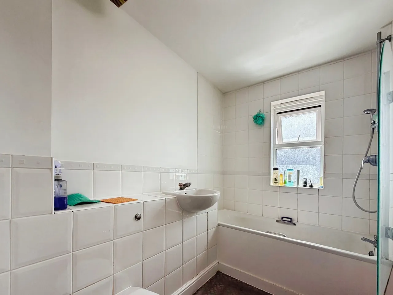 Bell Chase, Aldershot, Hampshire, GU11 3GZ, photo 5