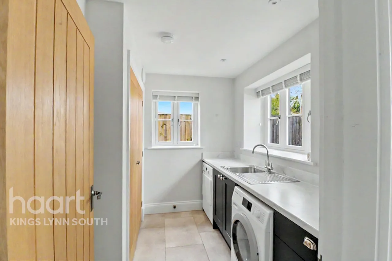 Stanhoe Road, Docking, PE31, photo 11
