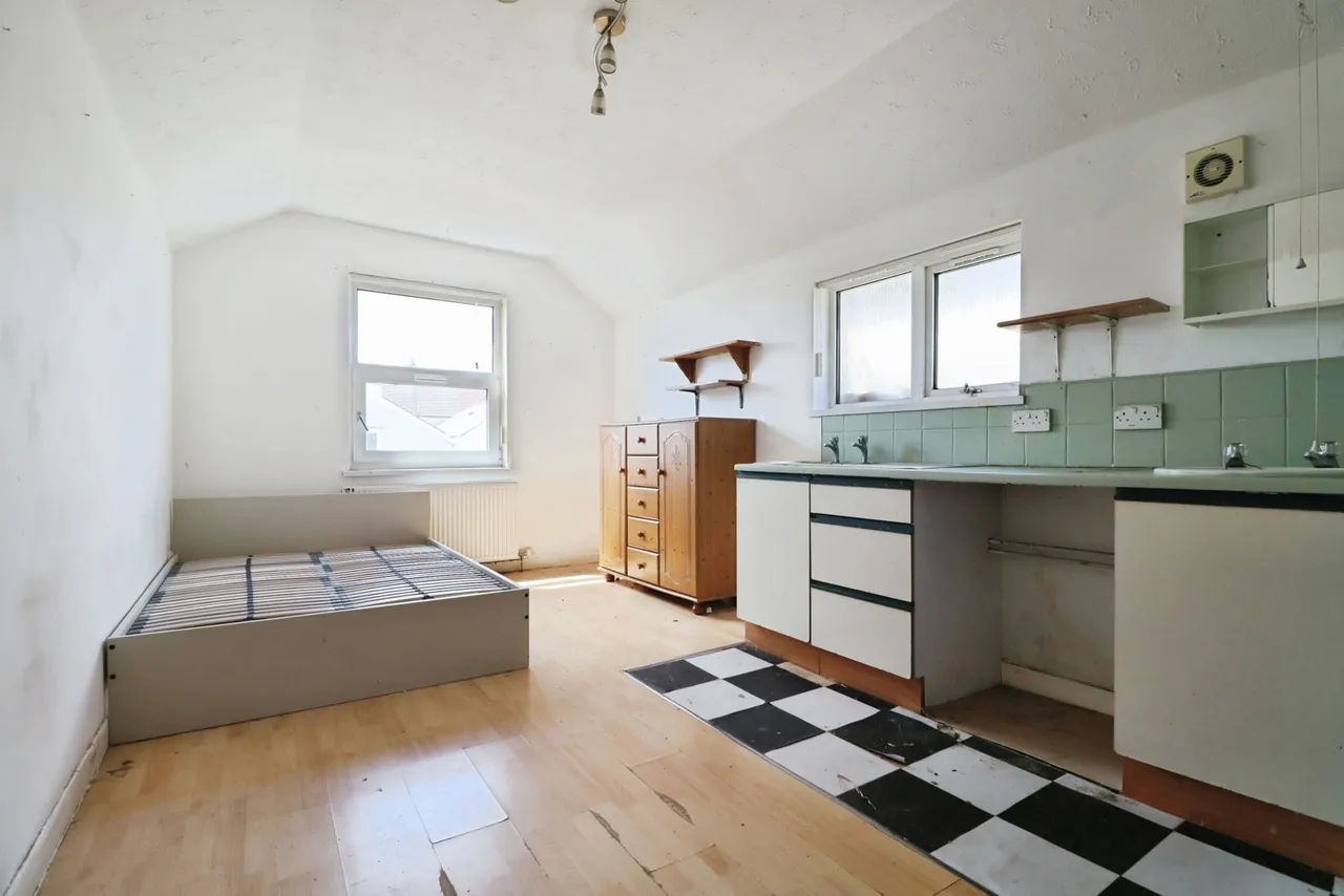 Crwys Road, CARDIFF, South Glamorgan, CF24, photo 10