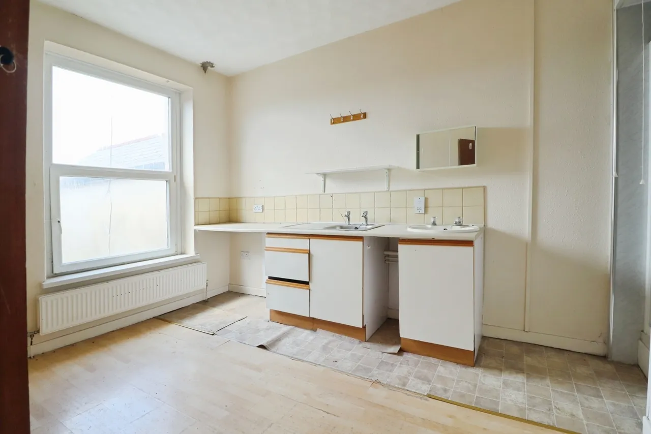 Crwys Road, CARDIFF, South Glamorgan, CF24, photo 15
