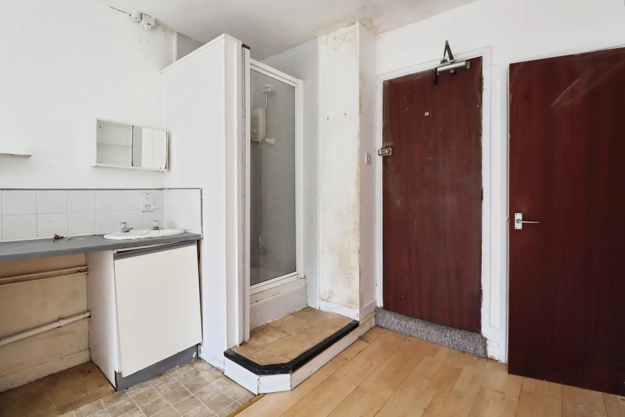 Crwys Road, CARDIFF, South Glamorgan, CF24, photo 16