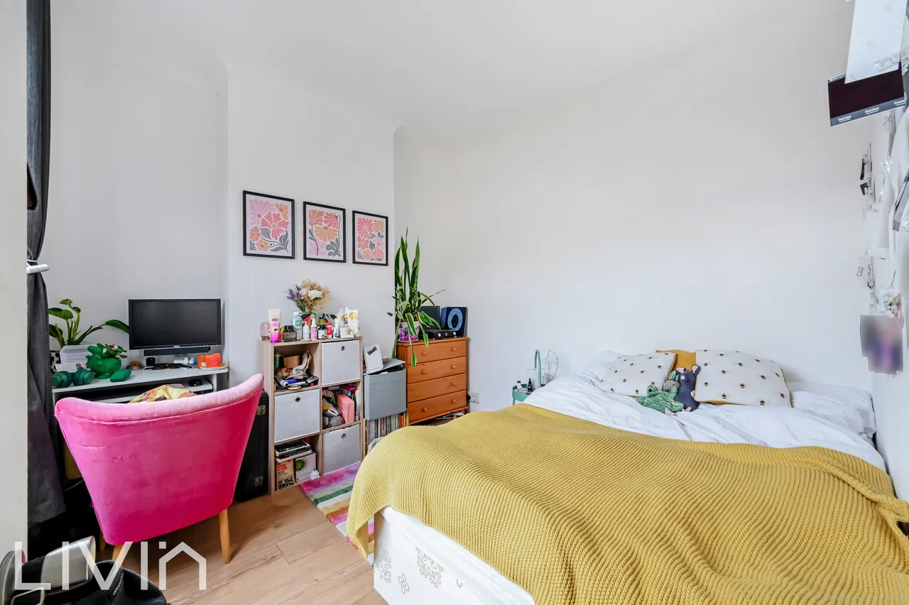 Topsham Road, London, SW17, photo 3
