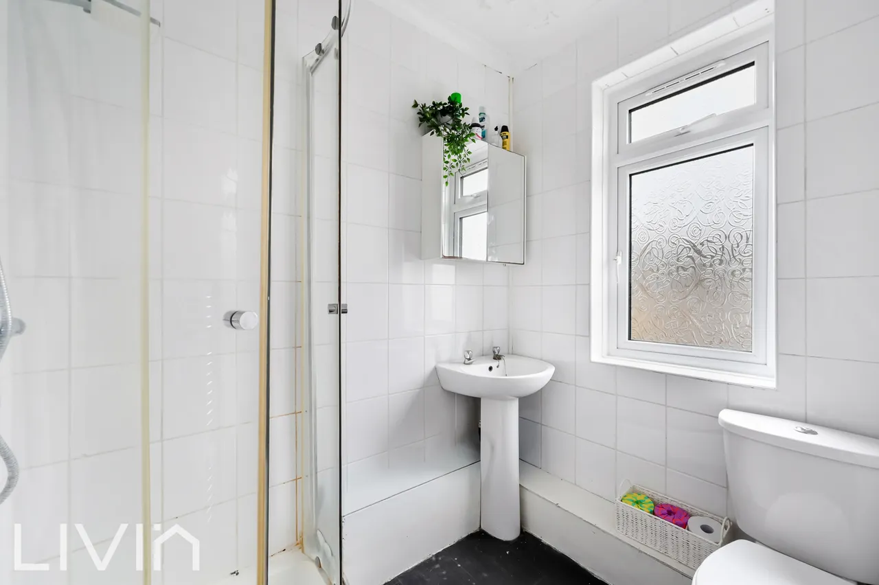 Topsham Road, London, SW17, photo 11